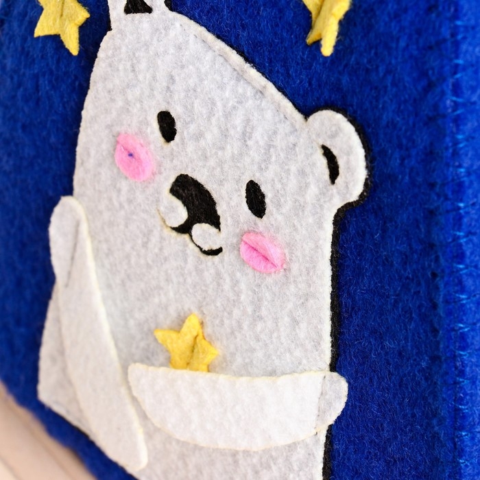 Шапка для бани с аппликацией Шапка для бани с аппликацией "Застенчивый Мишка"