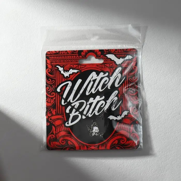 Подвеска на цепочке на Хэллоуин «Witch» Подвеска на цепочке на Хэллоуин «Witch»