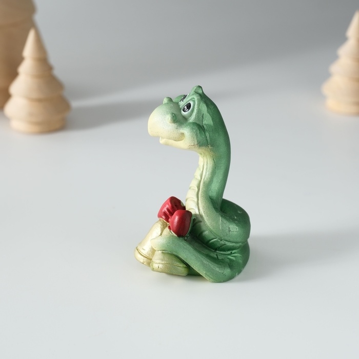 Сувенир полистоун Сувенир полистоун "Змейка с колокольчиками/звездой" МИКС 3,5х3,5х6,5 см