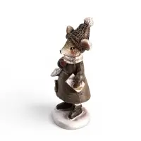 Фигурка &laquo;Мышка с подарком&raquo;, 3.2&times;3&times;8.2 см