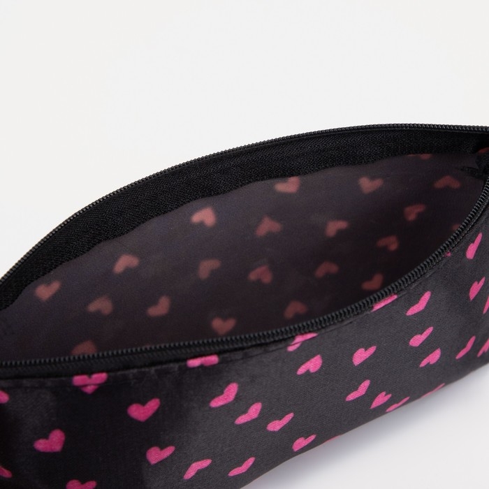 Косметичка на молнии, цвет чёрный/малиновый Косметичка на молнии, цвет чёрный/малиновый