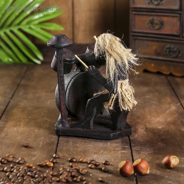 Сувенир дерево "Абориген с барабанной установкой" 15 см