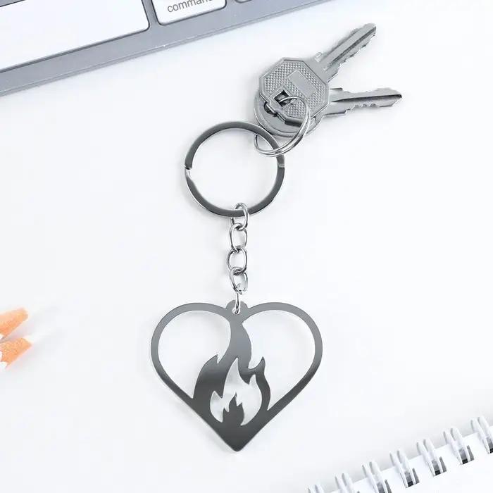 Брелок для ключей акриловый зеркальный «Огонь», 5 х 4.5 см Брелок для ключей акриловый зеркальный «Огонь», 5 х 4.5 см