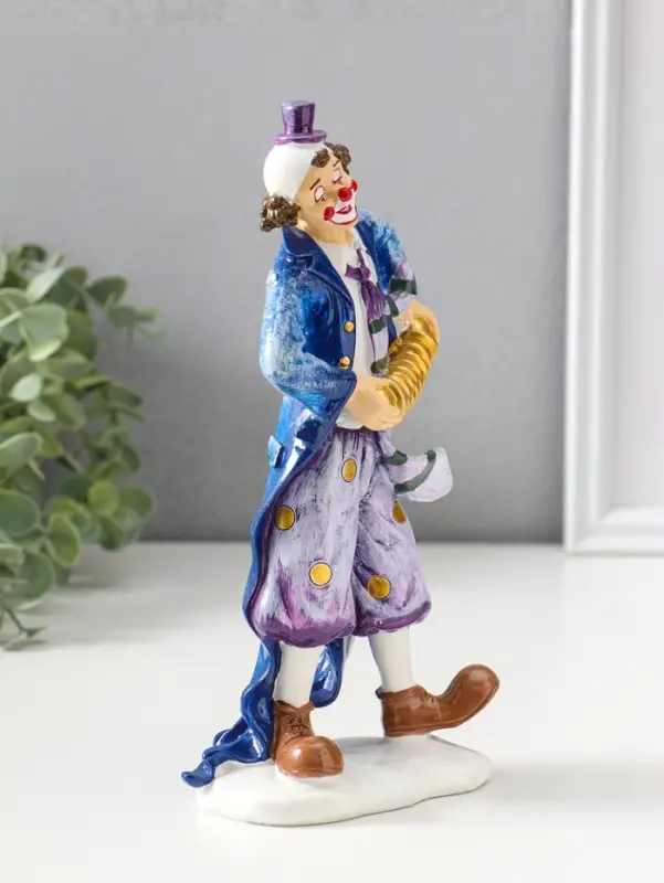 Сувенир полистоун "Клоун с гармошкой" сине-фиолетовый 6,5х11х23 см