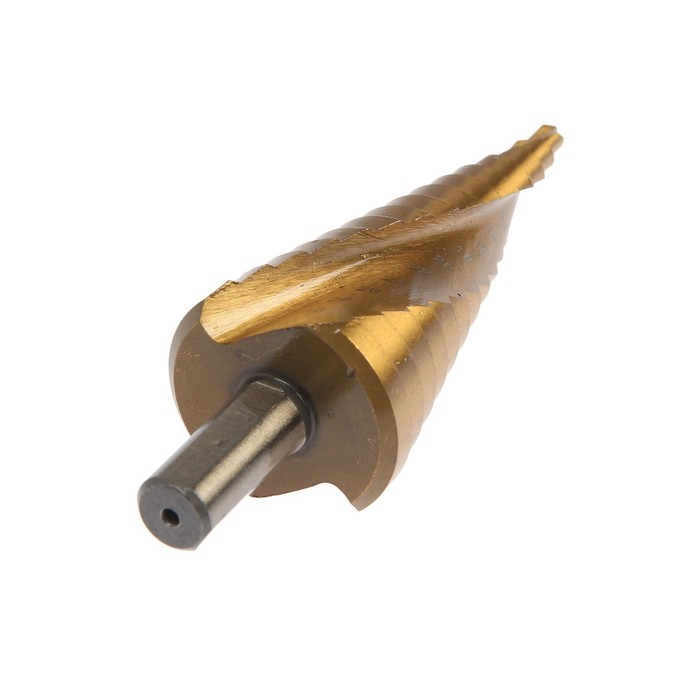 Сверло ступенчатое ТУНДРА ПРОФИ, HSS, TiN, спиральный профиль, трехгран. хвостовик, 4-32 мм Сверло ступенчатое ТУНДРА ПРОФИ, HSS, TiN, спиральный профиль, трехгран. хвостовик, 4-32 мм