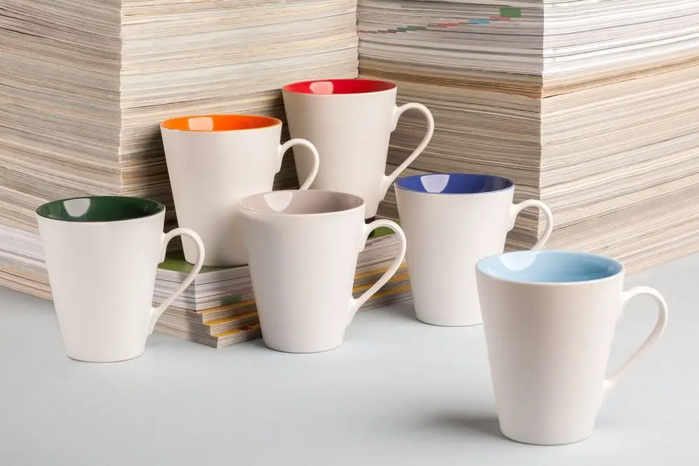 Кружка New Bell матовая, белая с черным Кружка New Bell матовая, белая с черным