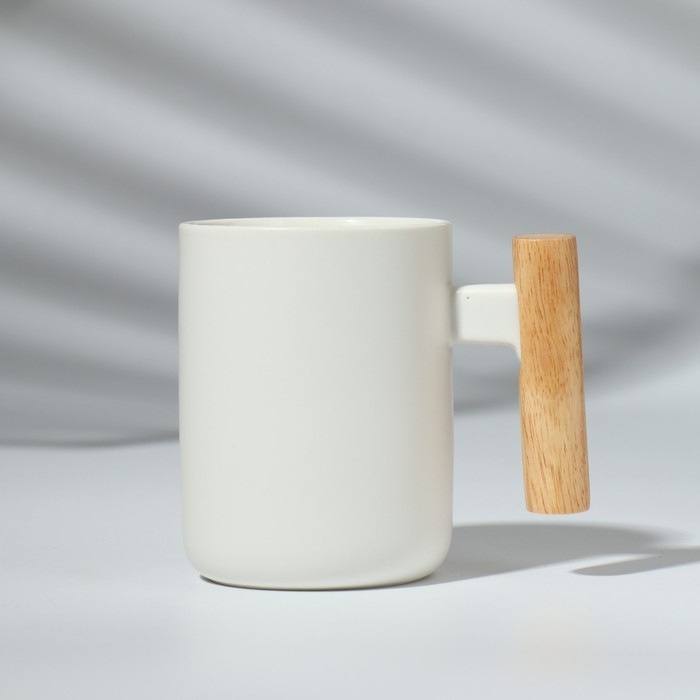 Кружка керамическая «Листья», 400 мл, цвет белый Кружка керамическая «Листья», 400 мл, цвет белый