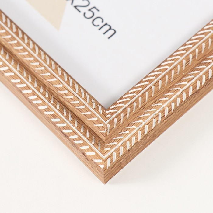 Фоторамка пластик 20х25 см Фоторамка пластик 20х25 см "Двойная коса" пшеничная 22,4х27,4х1,1 см