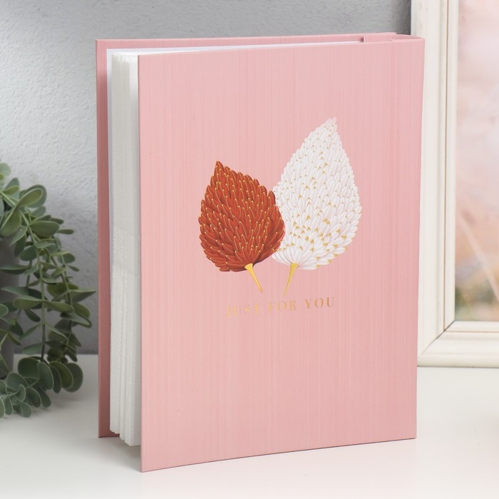 Фотоальбом на 200 фото 10х15 см Фотоальбом на 200 фото 10х15 см "Бутоны" МИКС 26х20,5х5,6 см