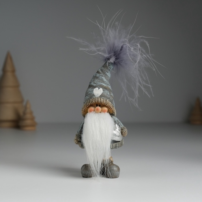 Сувенир полистоун Сувенир полистоун "Дед Мороз в колпаке с сердечком, со звёздочкой" МИКС 4,5х3х11 см