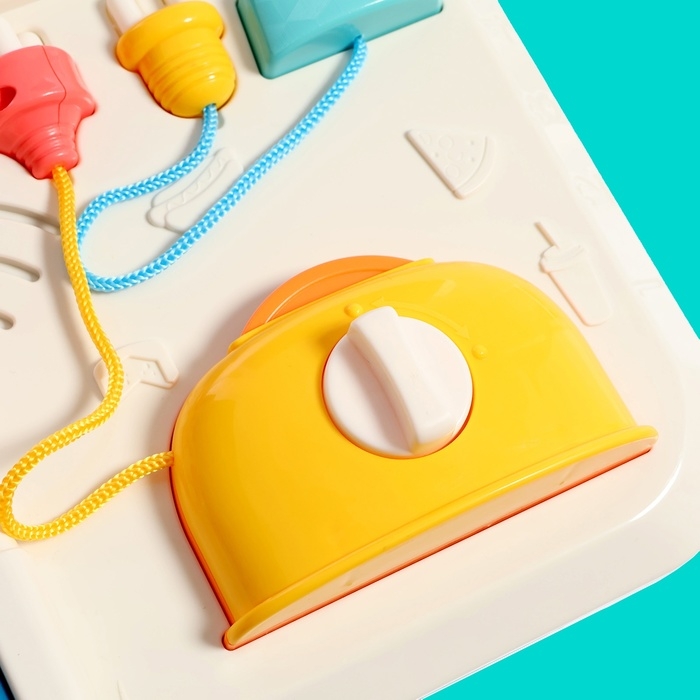 Развивающий столик-бизиборд «Умный малыш», звуковые эффекты, работает от батареек Развивающий столик-бизиборд «Умный малыш», звуковые эффекты, работает от батареек