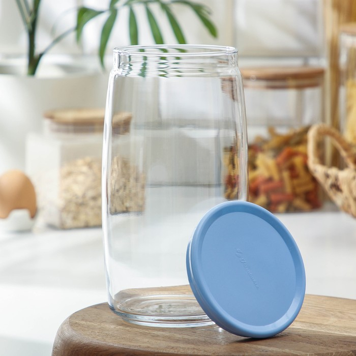 Банка для сыпучих продуктов стеклянная Cesni, 1,5 л, голубая пластиковая крышка Банка для сыпучих продуктов стеклянная Cesni, 1,5 л, голубая пластиковая крышка