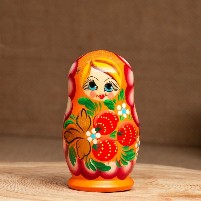 Матрёшка «Земляничка», оранжевое платье, 3 кукольная, 10-12 см Матрёшка «Земляничка», оранжевое платье, 3 кукольная, 10-12 см