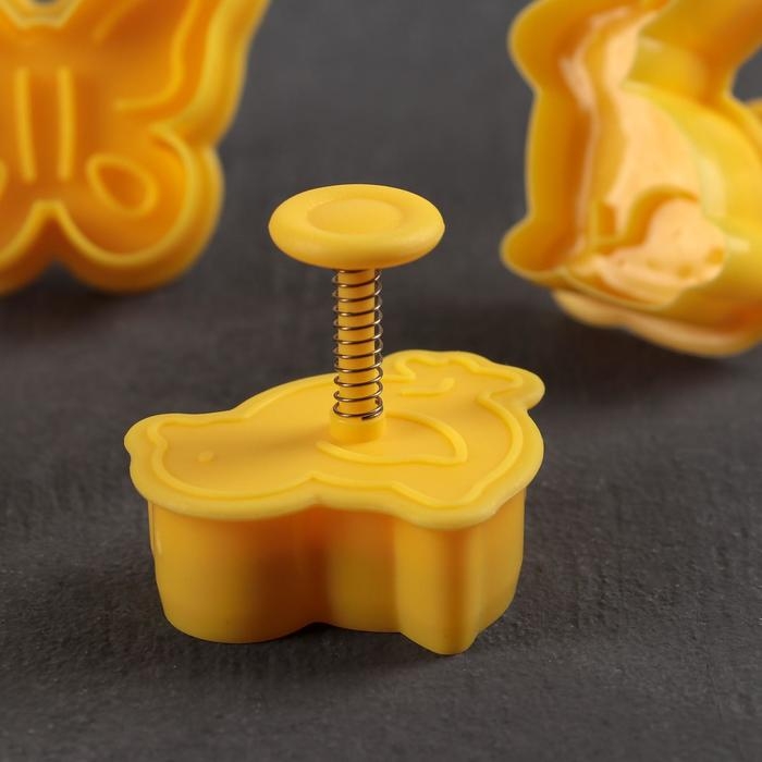 Набор плунжеров кондитерских Доляна «Пасха», 4 шт, 5×5 см, цвет жёлтый Набор плунжеров кондитерских Доляна «Пасха», 4 шт, 5×5 см, цвет жёлтый