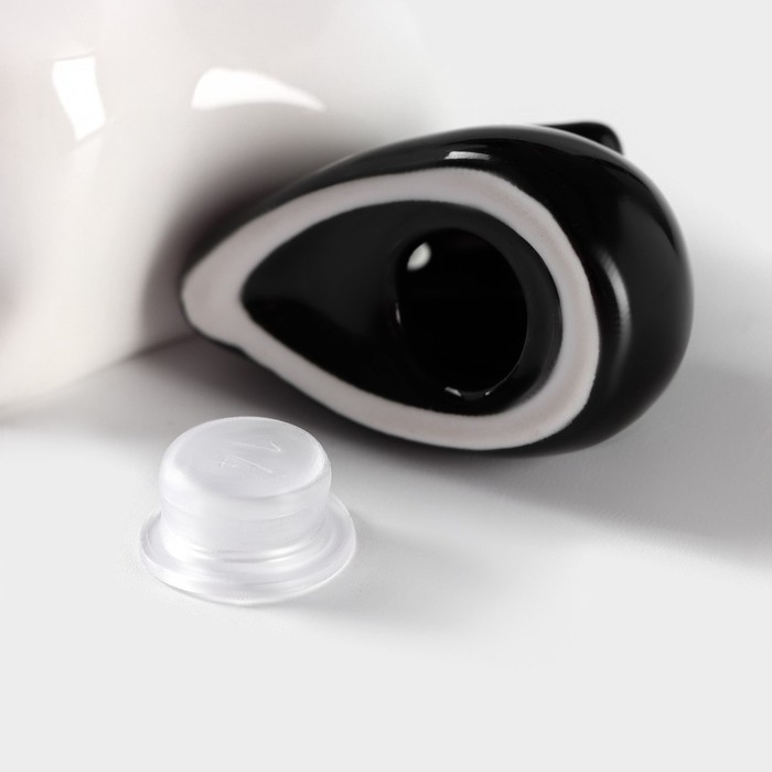 Набор фарфоровый для специй на бамбуковой подставке BellaTenero «Зайцы», 3 предмета: солонка 50 мл, перечница 20 мл, подставка, цвет белый и чёрный Набор фарфоровый для специй на бамбуковой подставке BellaTenero «Зайцы», 3 предмета: солонка 50 мл, перечница 20 мл, подставка, цвет белый и чёрный