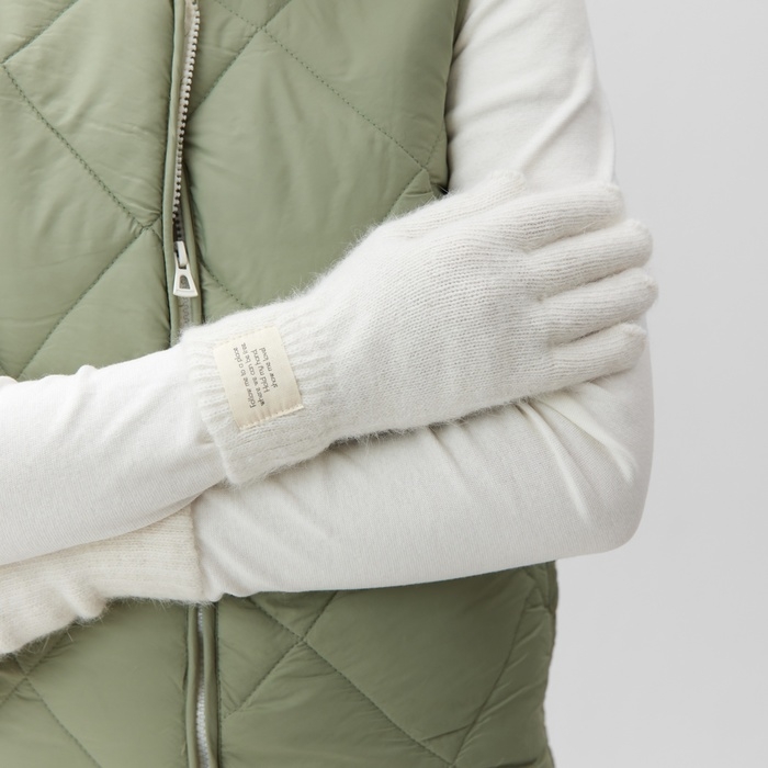 Перчатки женские MIST с шерстью кролика, р-р 22 см, цв. молочный