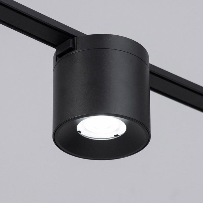Светильник трековый ULTRA Светильник трековый ULTRA "Бочонок" LED 6Вт 3000K-5700К CRI90 черный 8х8х7,5см