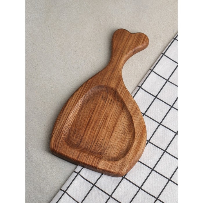 Доска для подачи авторская «Кость», 29×17×2 см, натуральный дуб Доска для подачи авторская «Кость», 29×17×2 см, натуральный дуб