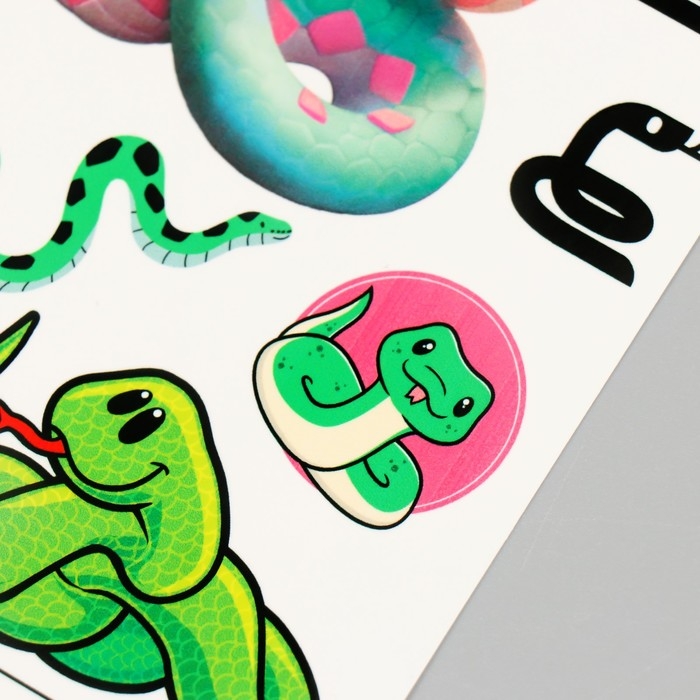 Новогодня татуировка на тело Новогодня татуировка на тело "Змейки" 10х15 см