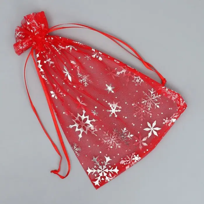 Мешочек подарочный органза «Снежинки на ветру», тиснение, органза,16 х 24 см +/- 1.5 см Мешочек подарочный органза «Снежинки на ветру», тиснение, органза,16 х 24 см +/- 1.5 см