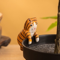 Сувенир «Цепкий Котёнок», 2.5×3.5×7 см, дерево, оранжевый