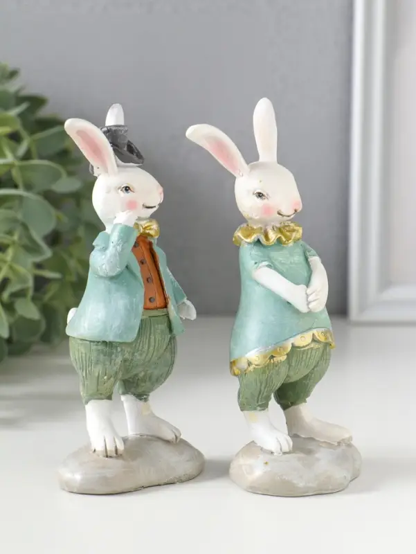 Сувенир полистоун "Парочка зайчат в костюмах с жабо/бабочкой" набор 2 шт 5,5х4х12,5 см