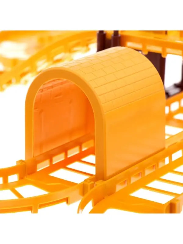 Автотрек &laquo;Стройка&raquo;, с машинкой, краном и фигурками, работает от батареек