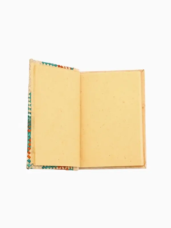 Блокнот в твёрдой обложке плетёный, 48 листов, 14&times;18&times;2 см, разноцветный