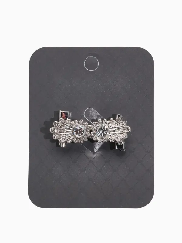 Зажим для кардигана Зажим для кардигана "Ажур", астра, цвет белый в серебре