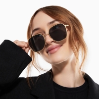 Очки солнцезащитные uv 400, дужка 13.1 см, ширина 12.4 см, линза 5.1×5.3 см