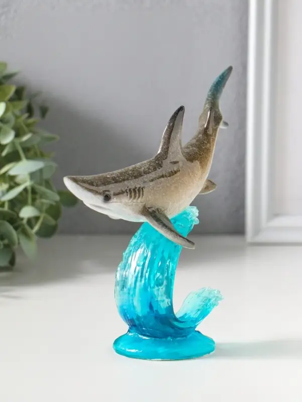 Сувенир полистоун лак "Акула на волне" 16,5х7,7х15,3 см