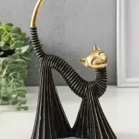 Сувенир полистоун "Кошка в клёшах" чёрно-золотая 7,5х15х25 см Сувенир полистоун "Кошка в клёшах" чёрно-золотая 7,5х15х25 см