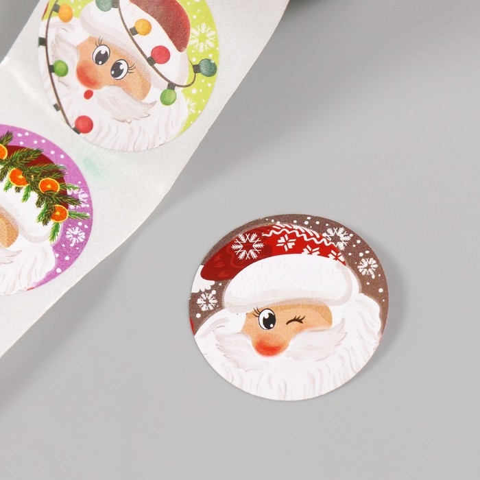 Наклейка бумага Наклейка бумага "Дедушка Мороз" d=2,5 см 252 шт в рулоне