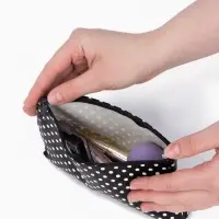 Косметичка - пенал на молнии, плоская, маленькая, в горох, чёрная