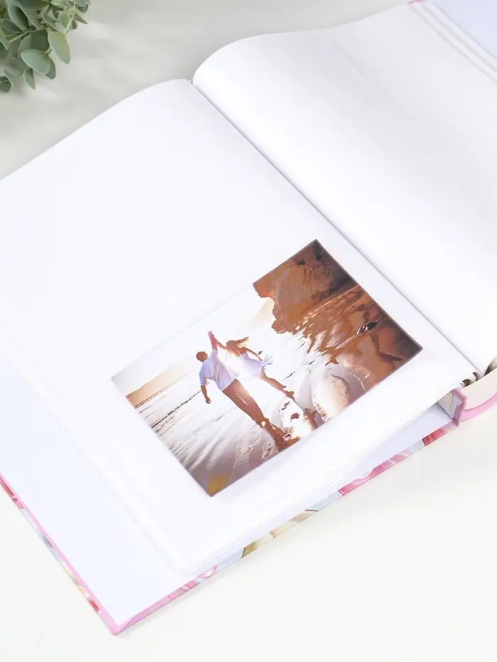 Фотоальбом на 200 фото 13х18 см "Воздушные сердца" в коробке 5,5х23,5х29,5 см