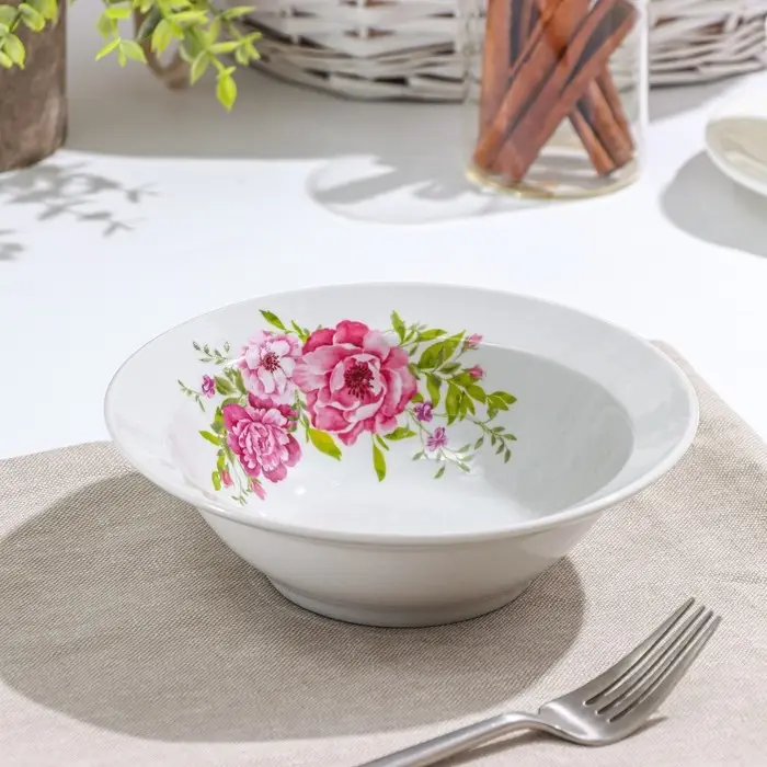 Салатник фарфоровый «Оливия», 300 мл, d=17,5 см Салатник фарфоровый «Оливия», 300 мл, d=17,5 см