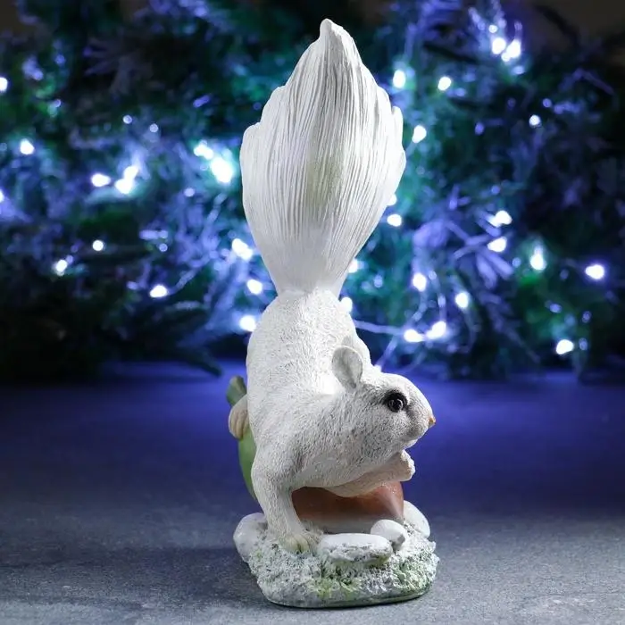 Фигура  Фигура "Белка на большом орехе" 30х17х12см