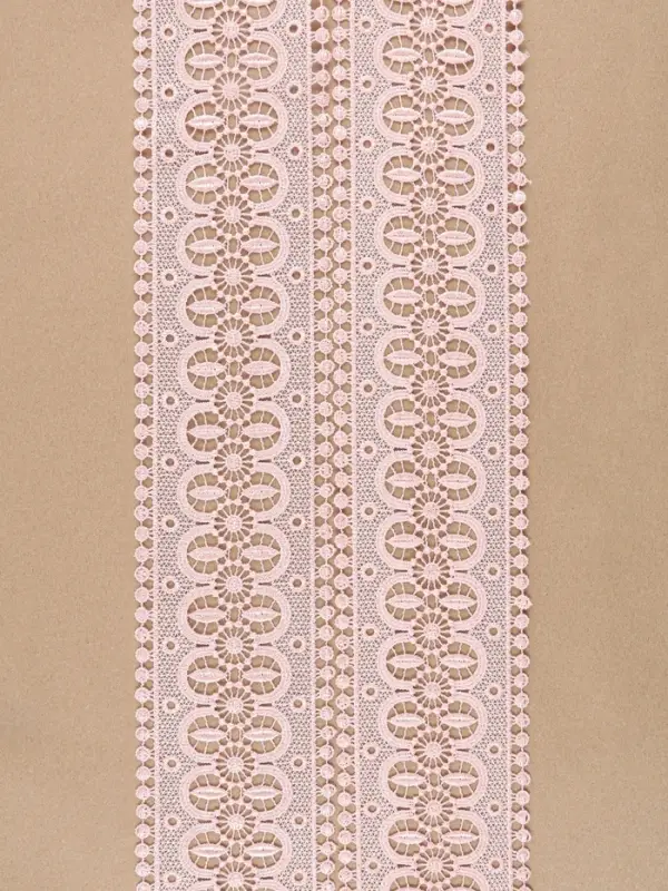 Кружево гипюровое, 83 мм, 11&plusmn;1 м, цвет нежно-розовый