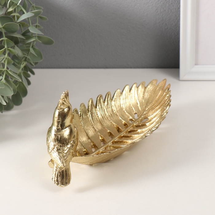 Сувенир полистоун подставка "Золотой попугайчик с хохолком на золотом листе" 11х24,5х11 см
