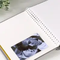 Фотоальбом 10 магнитных листов "Друзья" 23X28см, пер-т внутр.спираль Фотоальбом 10 магнитных листов "Друзья" 23X28см, пер-т внутр.спираль