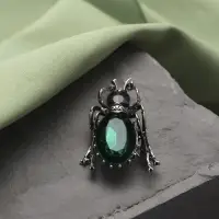 Брошь &laquo;Жук&raquo;, серо-зелёная в чернёном серебре