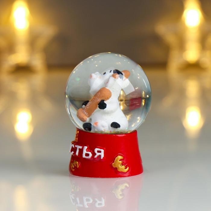 Сувенир полистоун водяной шар Сувенир полистоун водяной шар "Бычок-малыш" МИКС 6х4,3х4,3 см