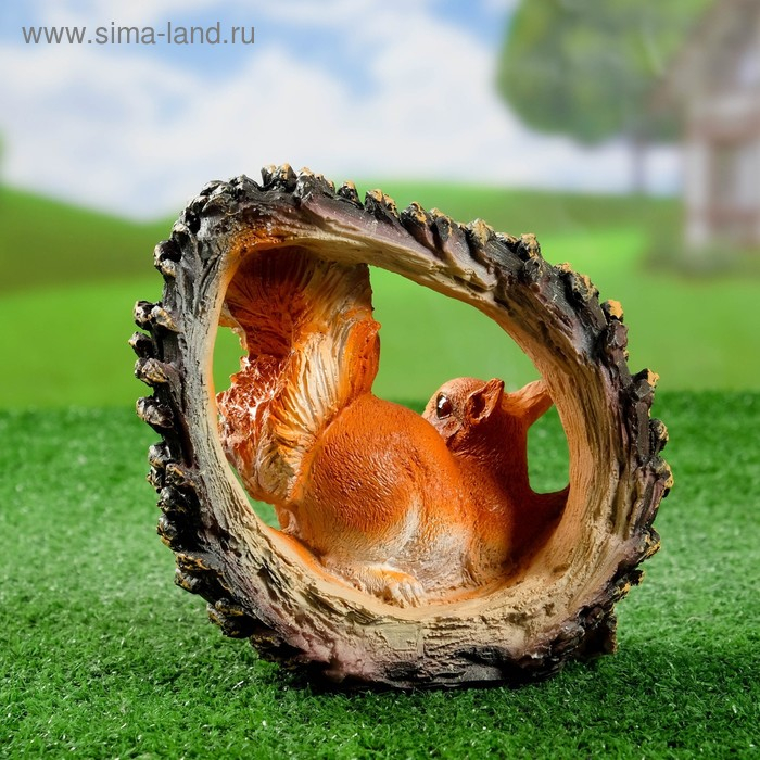 Садовая фигура  Садовая фигура "Белка в шишке" 25х20х14см