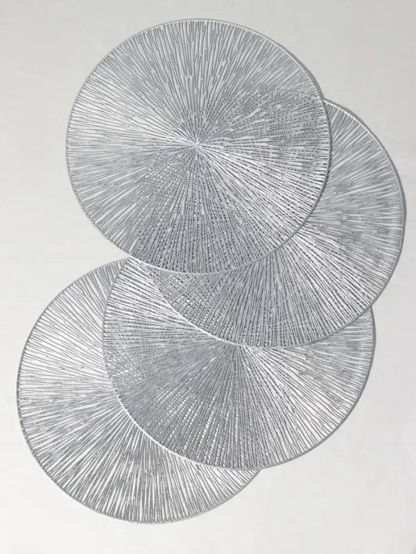 Салфетки сервировочные на стол Доляна &laquo;Сияние&raquo;, d=38 см, 4 шт., серебряные