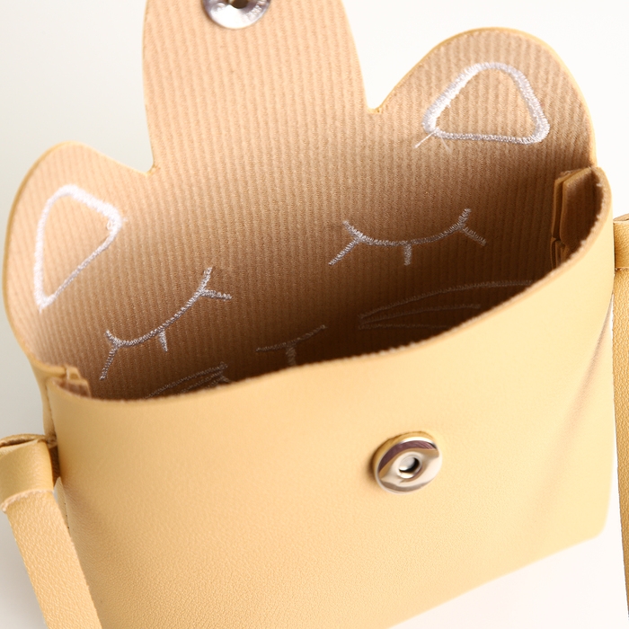 Сумка детская для девочки на магните, цвет бежевый Сумка детская для девочки на магните, цвет бежевый