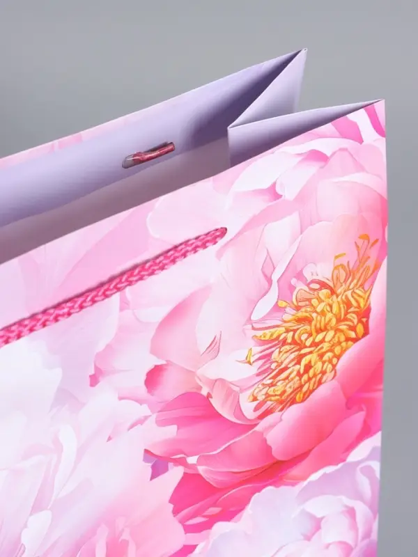 Пакет подарочный ламинированный "Пионы" 26 х 12 х 32 см