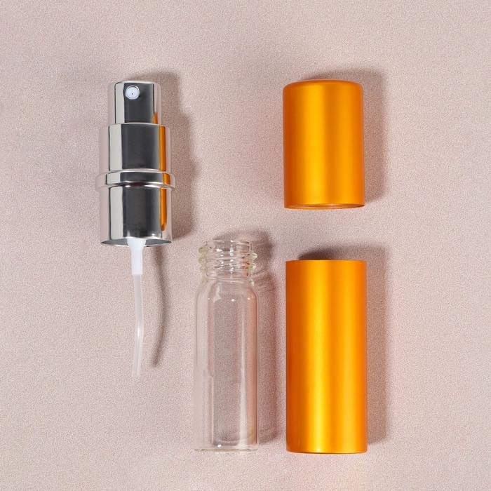 Флакон для парфюма, с распылителем, 10 мл, цвет золотистый Флакон для парфюма, с распылителем, 10 мл, цвет золотистый