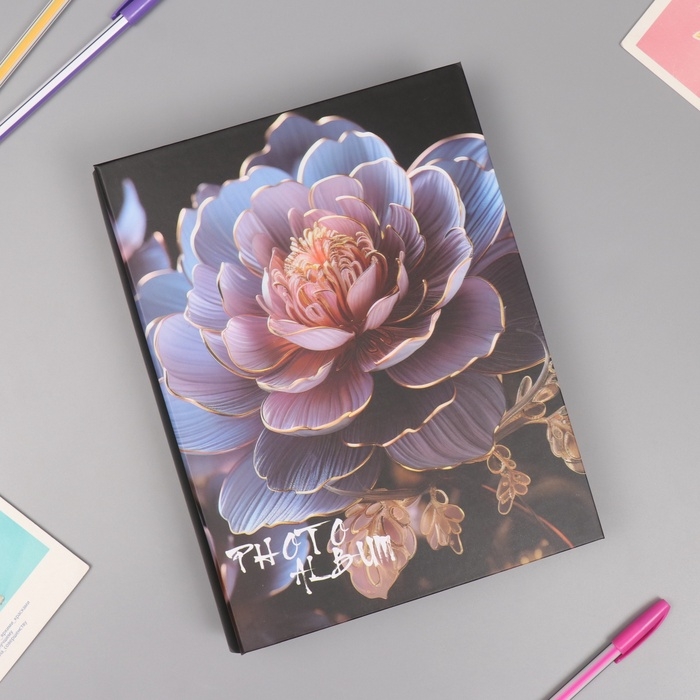 Фотоальбом на 200 фото 10х15 см Фотоальбом на 200 фото 10х15 см "Цветок в ночи" в коробке 5,5х20,5х26,5 см