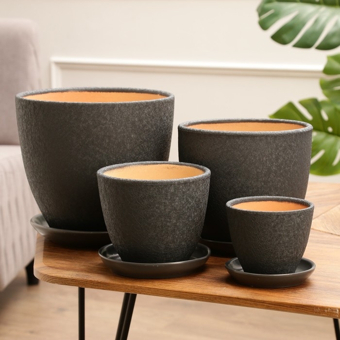 Набор горшков цветочных 4 шт. Шелк серый 0,4 / 1 / 2,5 / 5 л Набор горшков цветочных 4 шт. Шелк серый 0,4 / 1 / 2,5 / 5 л