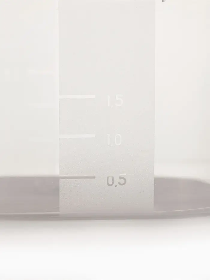 Контейнер для продуктов с мерной шкалой SparkPlast BioFresh, 2.65 л, прозрачный, пластик, крышка МИКС